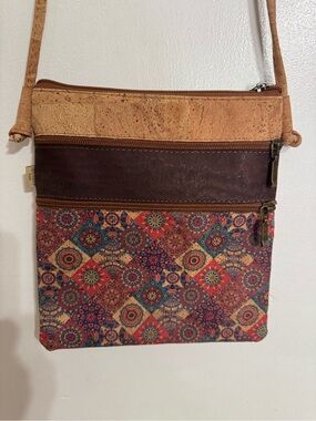 Crossbody Cork and Patterned Multi-Color Boho Bag EUC